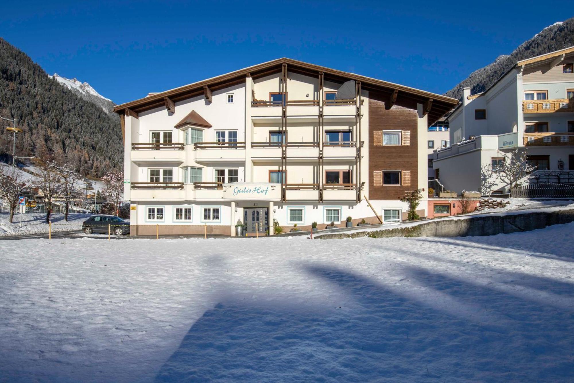 Gidis Hof Hotel Ischgl Exterior photo